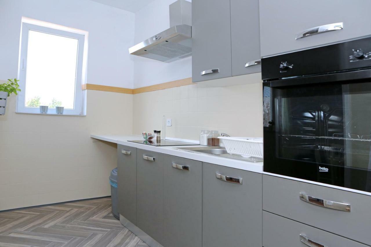 Apartman Charlie Vrsi Ngoại thất bức ảnh